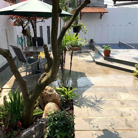 Villa Rumah Ibu Dago Bandung Bagian luar foto