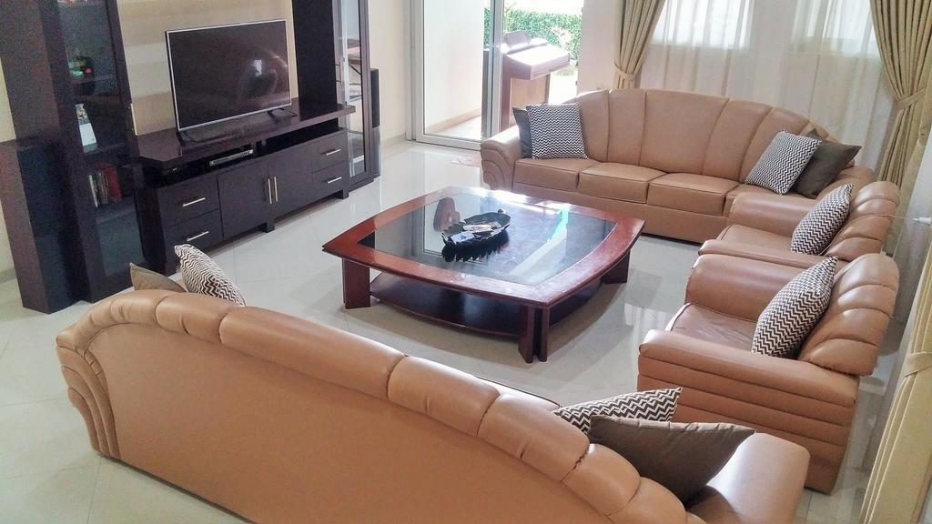 Villa Rumah Ibu Dago Bandung Bagian luar foto