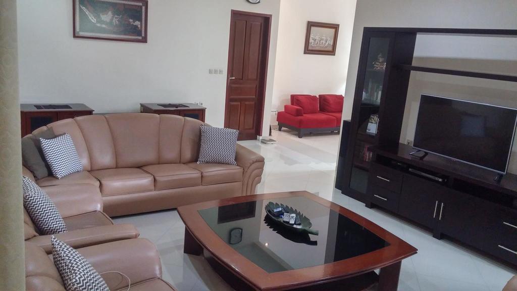 Villa Rumah Ibu Dago Bandung Bagian luar foto
