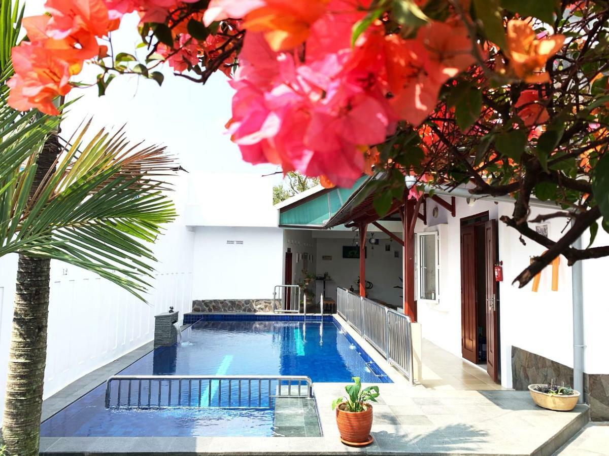Villa Rumah Ibu Dago Bandung Bagian luar foto