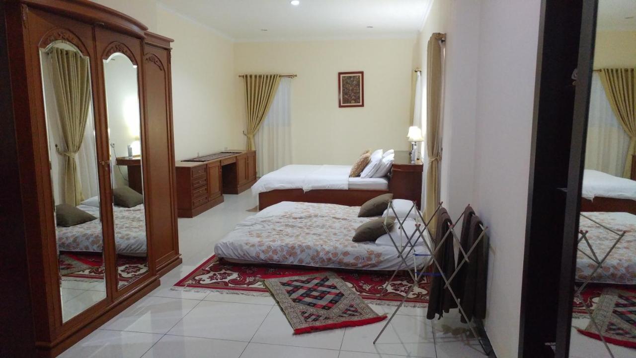 Villa Rumah Ibu Dago Bandung Bagian luar foto